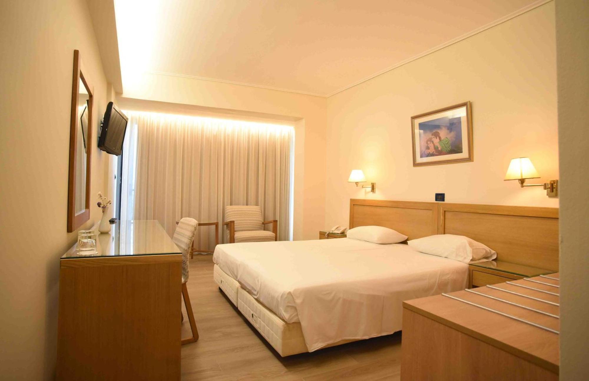 Отель Miramare 4*
